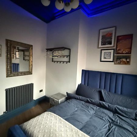 The Loft At One Luxury Penthouse Apartment Wigan Bagian luar foto