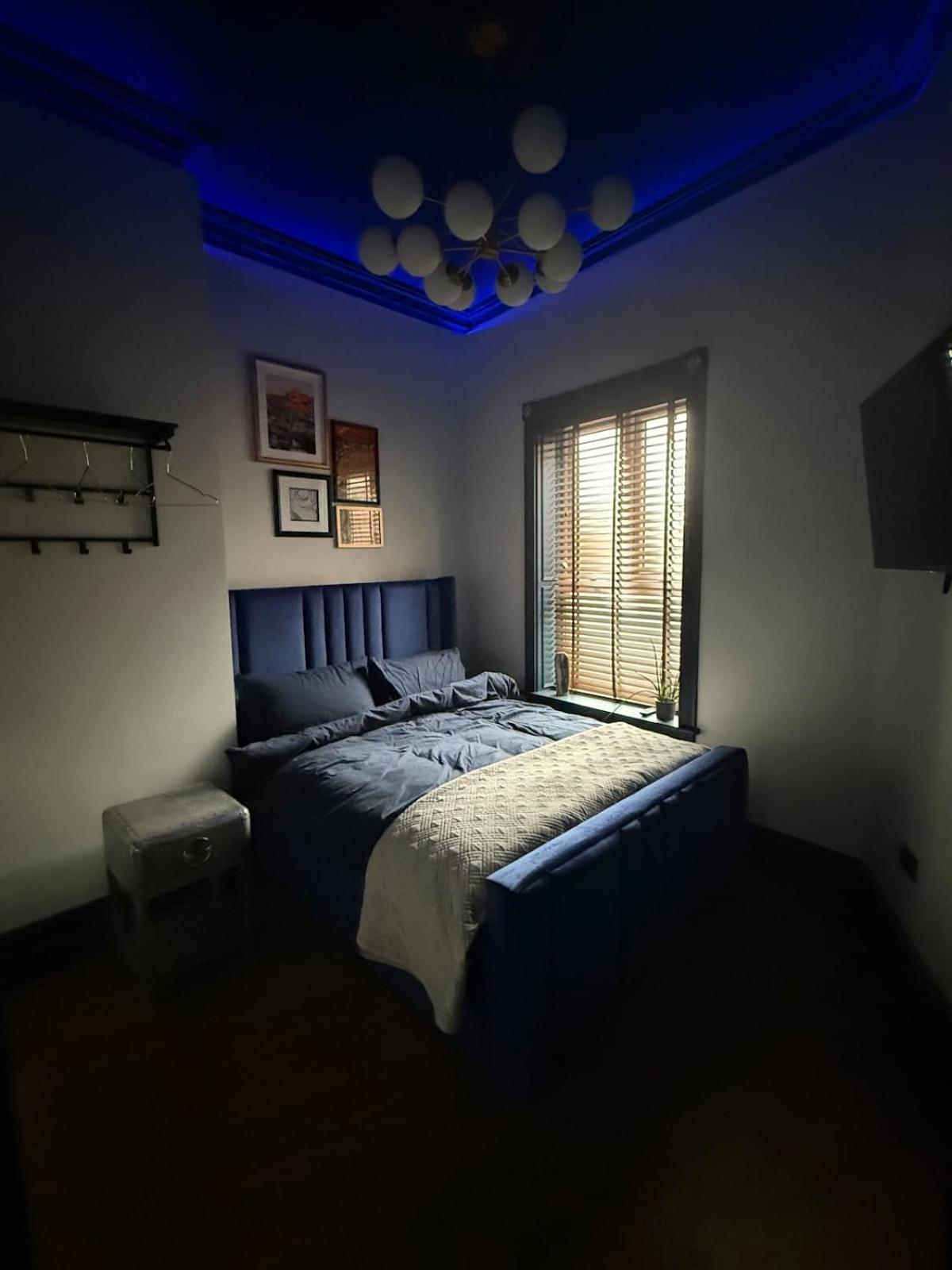 The Loft At One Luxury Penthouse Apartment Wigan Bagian luar foto